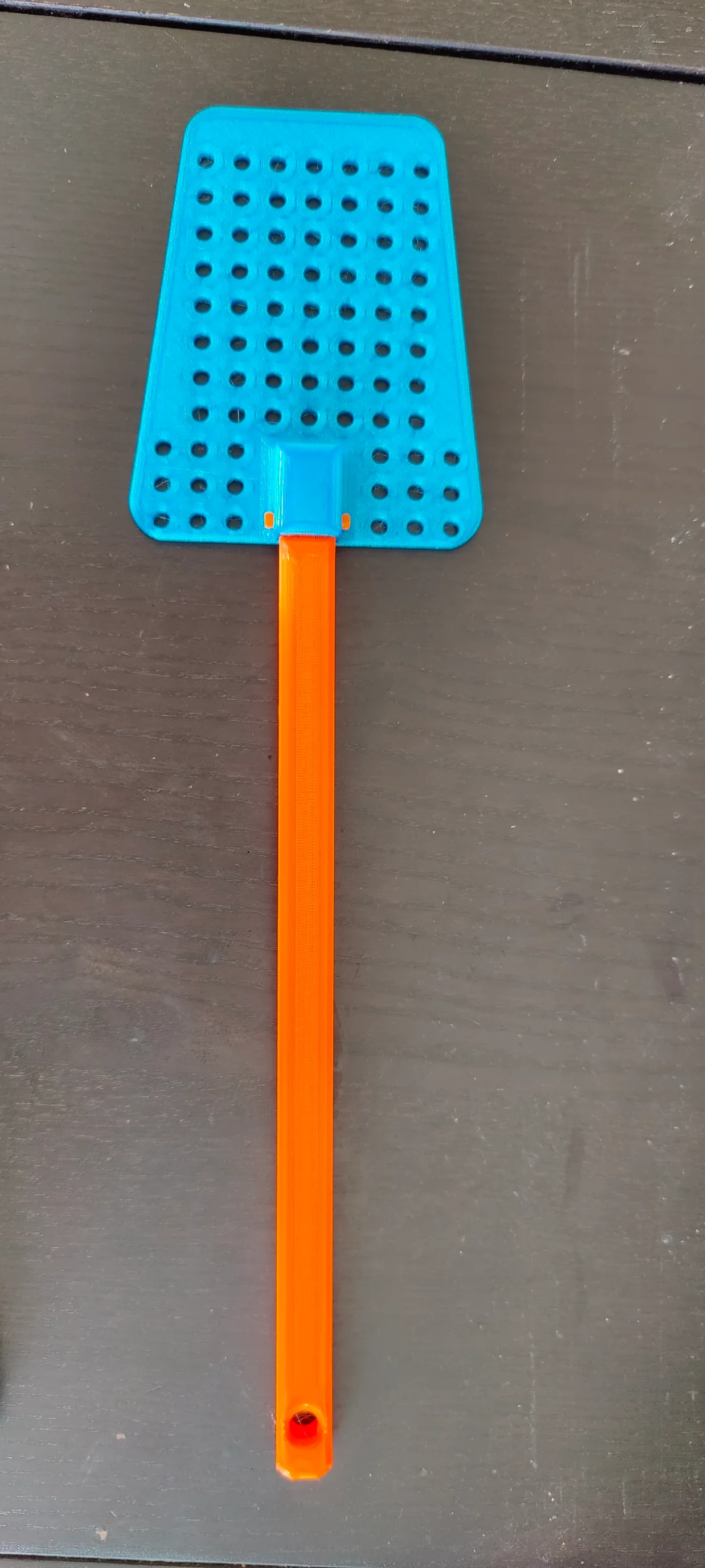 Vợt ruồi (Flyswatter) 1