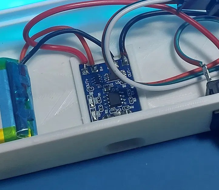 Hộp đựng sạc pin Lithium TP4056 18650 Type-C USB 5V 1A - Image 2