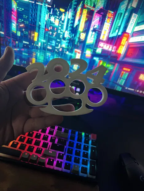 Găng Tay Đấm Xoáy Đồng Thau 2024 - Image 2