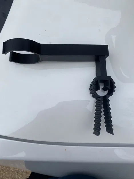 Kẹp Chai Busio Trên Xe Hơi - Image 1