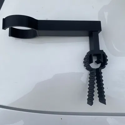 Kẹp Chai Busio Trên Xe Hơi