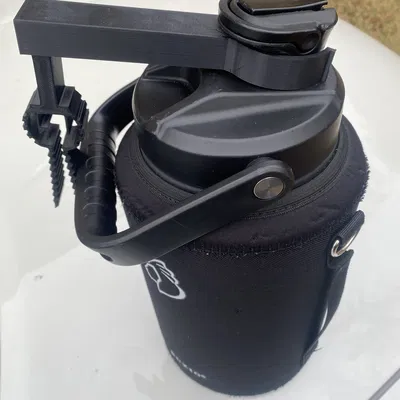 Kẹp Chai Busio Trên Xe Hơi