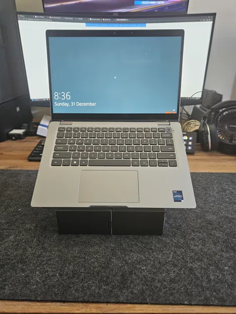 Chân đế laptop gấp gọn in liền - Image 3