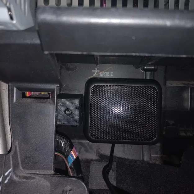 Gắn "Reproductor" Rảnh Tay Vào Xe Mazda6 - Image 1