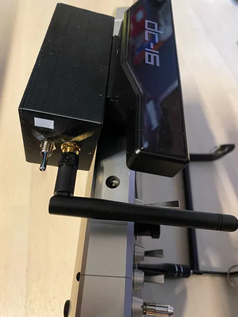 Hộp đựng module phát sóng gắn ngoài cho Jeti DC-16 II - Image 3