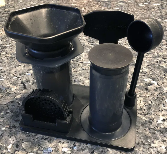Kệ Đựng AeroPress Có Chỗ Giữ Ống Ép - Image 1