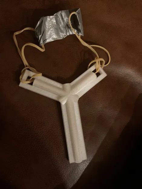 Chiếc ná cao su cốt thép phiên bản đầu tiên - Image 2