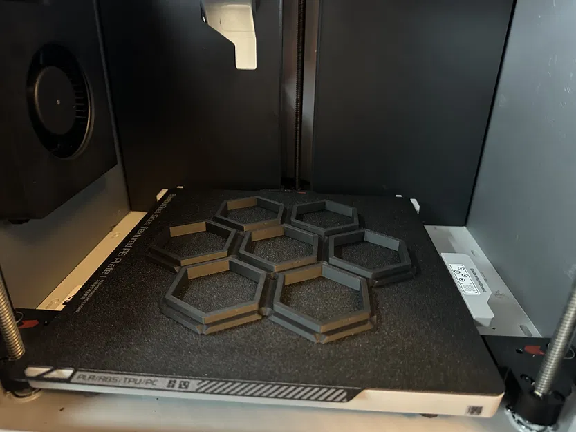 Kệ trưng bày LEGO minifigure hình lục giác module - Image 2