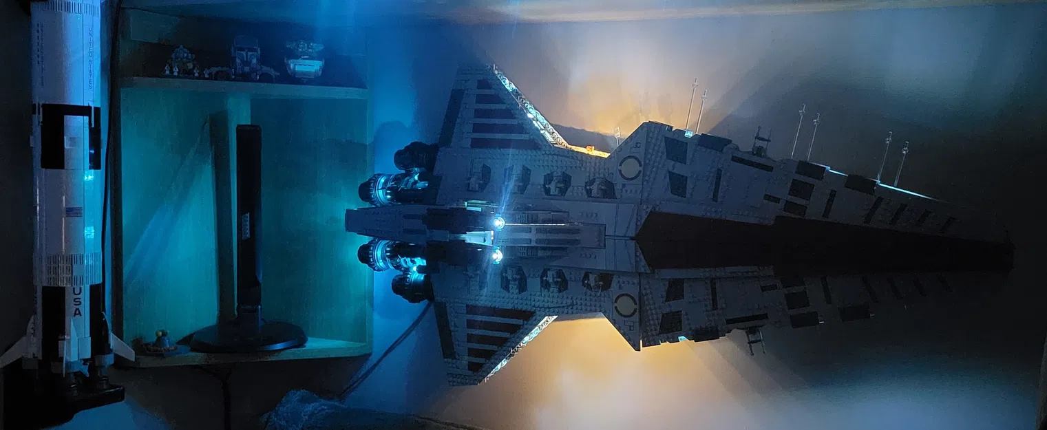 Giá Treo Tường LEGO Star Wars 75367 UCS Venator - Image 7