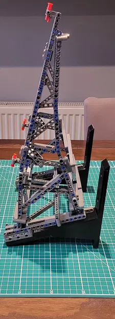 Giá Treo Tường Cho Chân Đế Đứng LEGO Star Wars 75192 UCS Millennium Falcon - Image 4