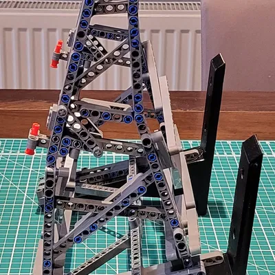 Giá Treo Tường Cho Chân Đế Đứng LEGO Star Wars 75192 UCS Millennium Falcon