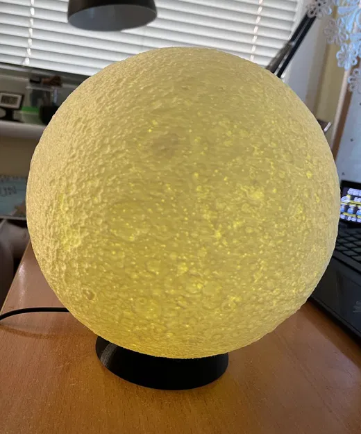 Đế Đèn Mặt Trăng Lithophane - Image 1