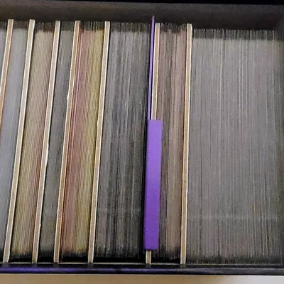 Bộ chia thẻ cho trò chơi gầm gừ