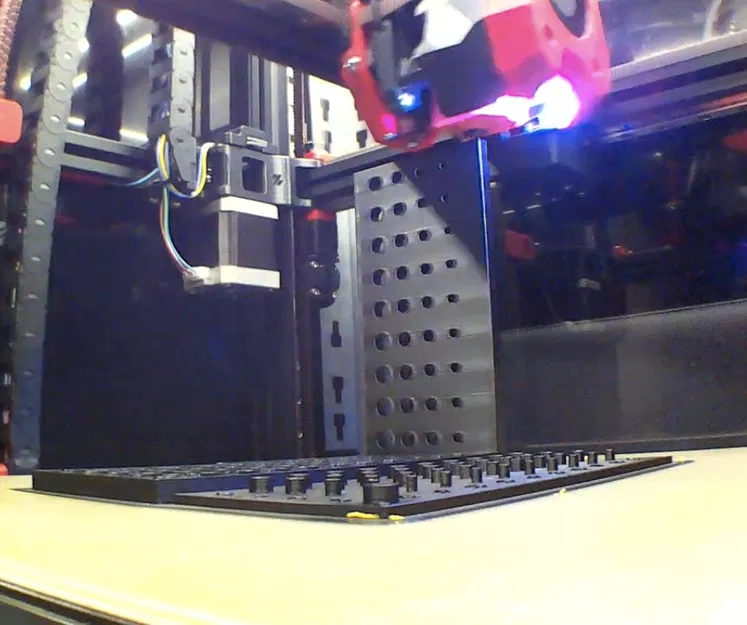 In thử cho bu lông và lỗ 2-5mm - Image 1