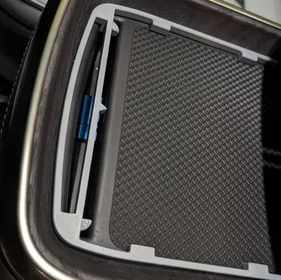 Giá Đỡ Sạc Điện Thoại Rivian (Tốt Nhất Cho Android Pixel)