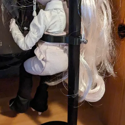 Chân đế búp bê điều chỉnh cho Rainbow / Monster High