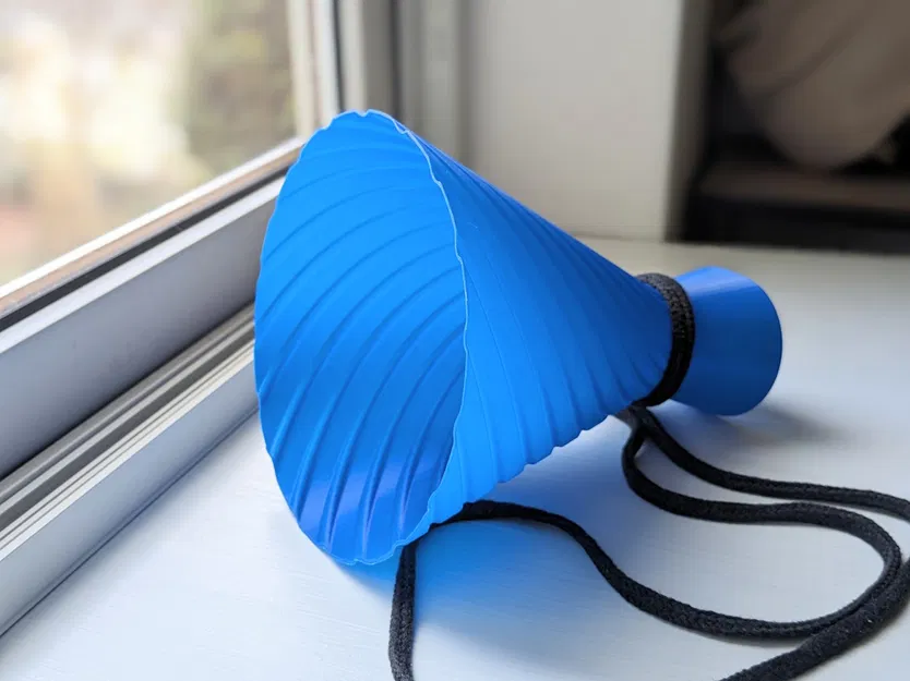 Còi Hú (Megaphone) - Image 1