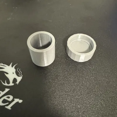 Hộp nhỏ (máy lắc gia vị?)