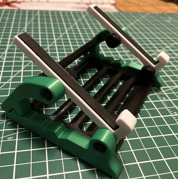 Chân đế điều chỉnh cho iPad (Air) - Image 1