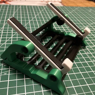 Chân đế điều chỉnh cho iPad (Air)