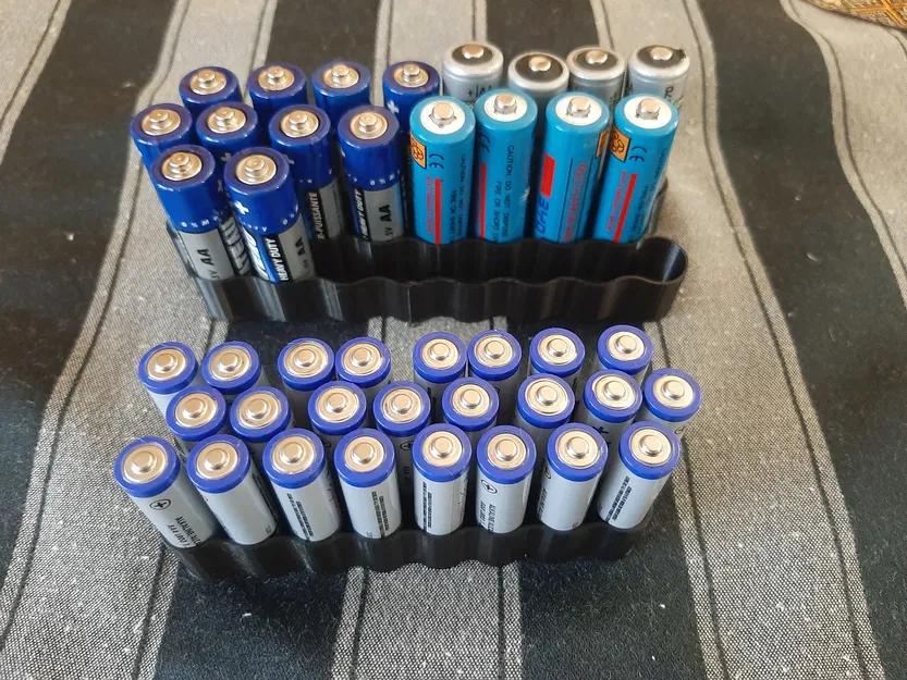 Khay Đựng Pin Nhanh Và Gọn (AA/AAA/18650/14500) - Image 1