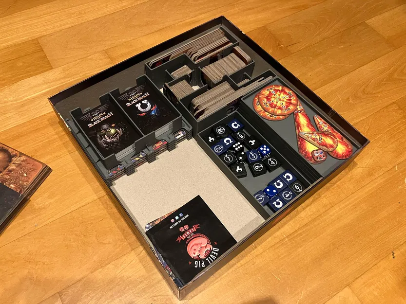 Hộp đựng đồ cho Warhammer 40,000: Heroes of Black Reach - Image 1