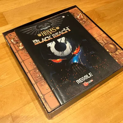 Hộp đựng đồ cho Warhammer 40,000: Heroes of Black Reach