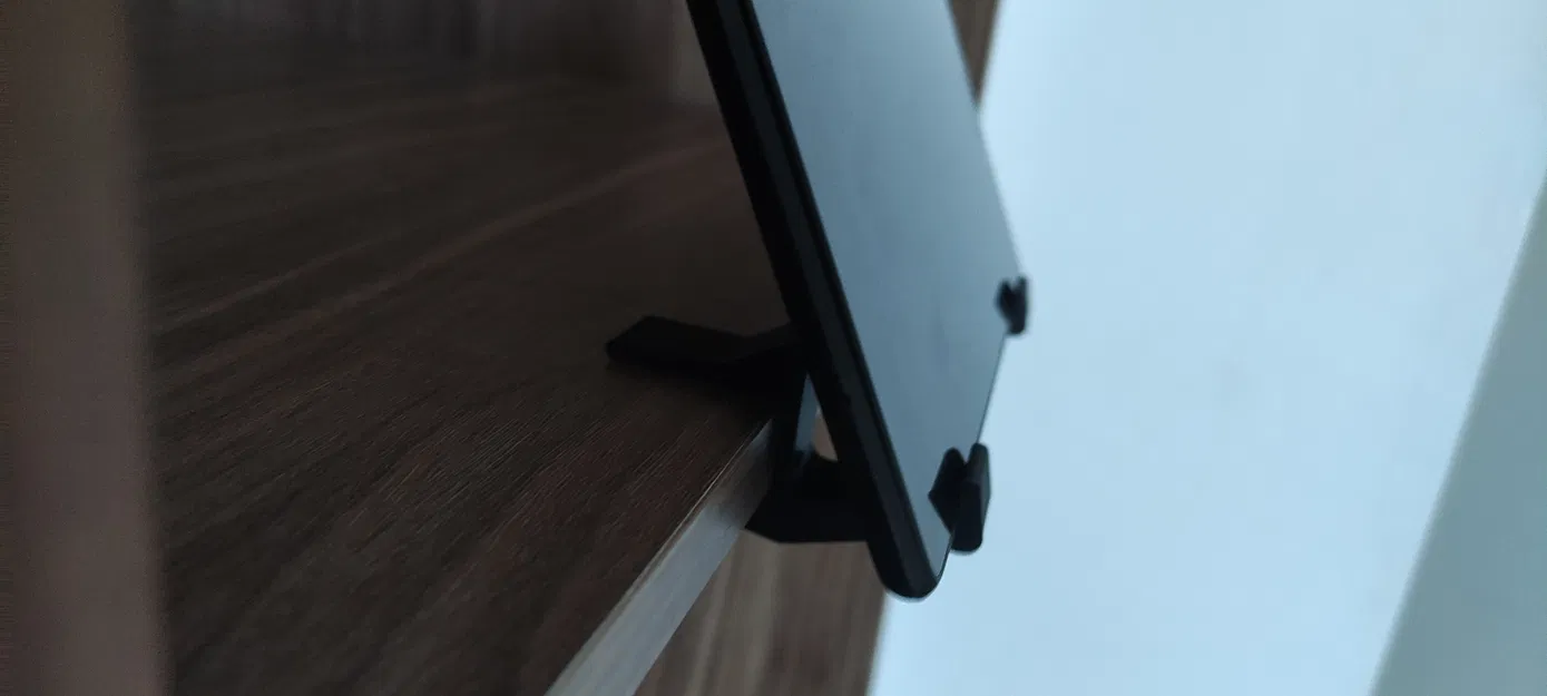 Các clip thiết bị đa năng: Hỗ trợ in 3D cho máy tính bảng và điện thoại trên kệ và bảng - Image 1