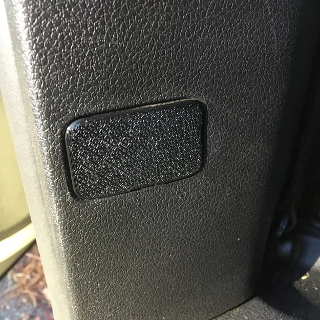 Nắp Lỗ Cột C Cửa Xe PSA - Image 1