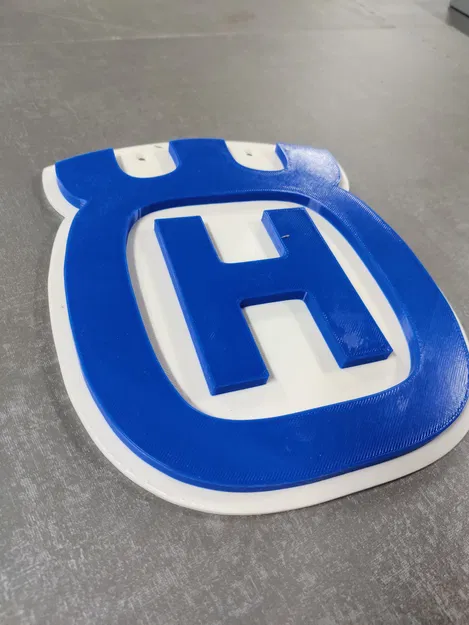 Logo Husqvarna - Image 1