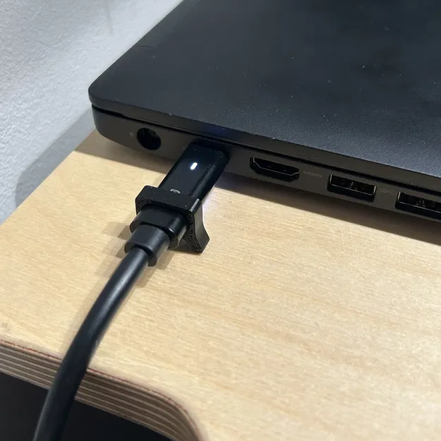 Dell USB-C Dock Port Saver (WD15 + Latitude 7390/7490) - Image 2