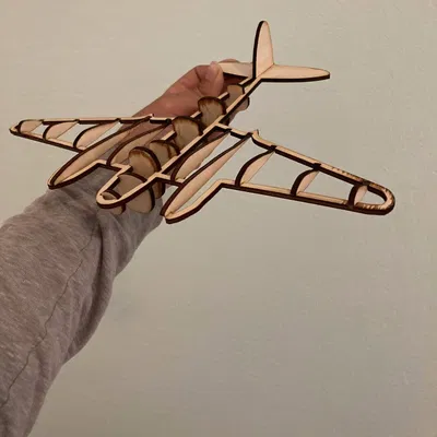 Mô hình de Havilland Mosquito cho máy cắt laser