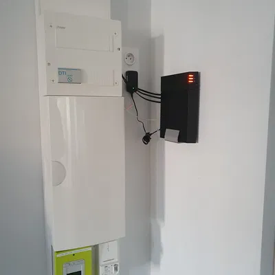 Giá đỡ Livebox 5