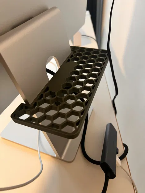 Apple Studio Display - Bàn Treo Sau - Image 1