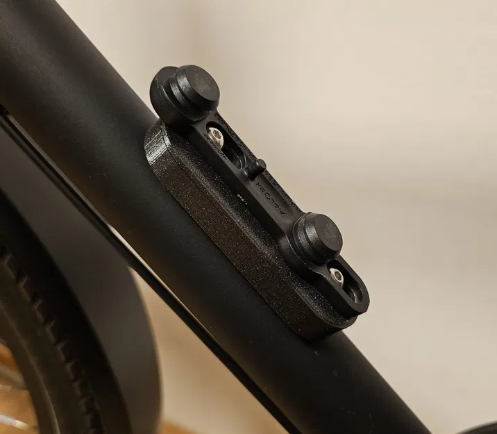 Vỏ Case Gắn Samsung Galaxy SmartTag 2 Lên Xe Đạp - Image 2