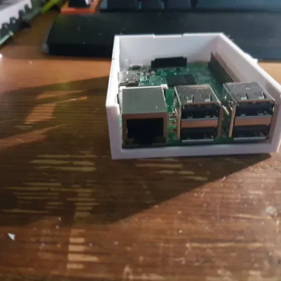 Vỏ Raspberry Pi gắn ray DIN