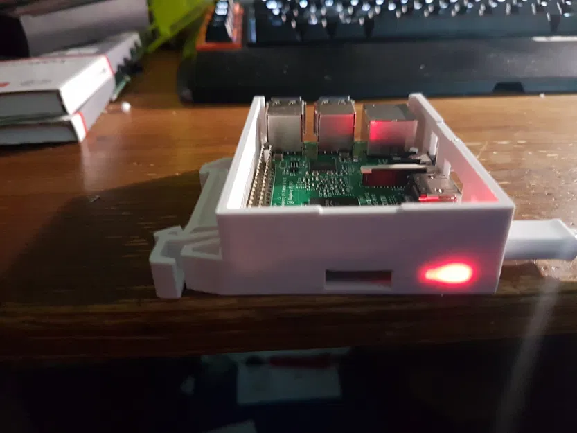 Vỏ Raspberry Pi gắn ray DIN - Image 4