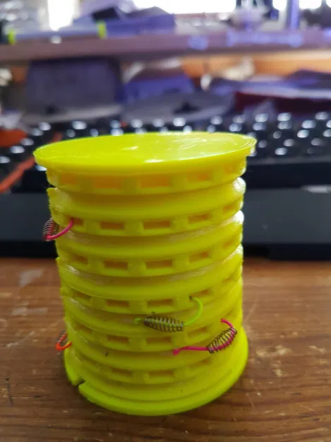 Hộp đựng dây câu và lưỡi câu kiểu Hook leader holder - Image 1