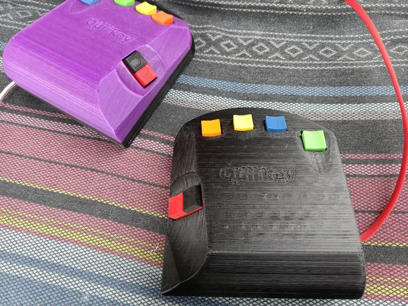 Bàn phím Quirkey V3 cho người dùng một tay - Image 1