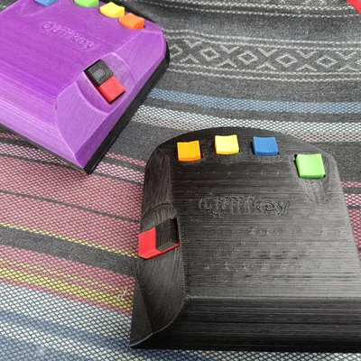 Bàn phím Quirkey V3 cho người dùng một tay