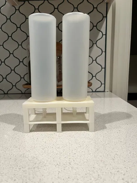 Chân đế/giá đỡ chai sốt úp ngược - Image 2