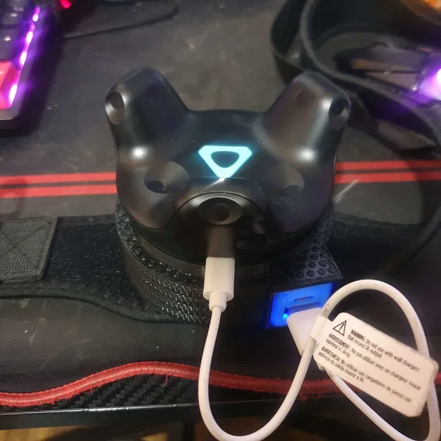 Adapter Sạc Dự Phòng Rẻ Tiền Cho Vive Tracker - Image 1