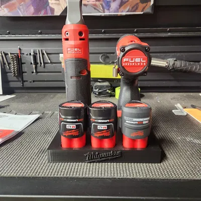 Kệ Giữ Dụng Cụ Milwaukee M12