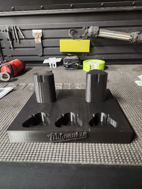 Kệ Giữ Dụng Cụ Milwaukee M12 - Image 2