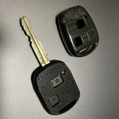 Vỏ Chìa Khóa Xe Toyota Thay Thế