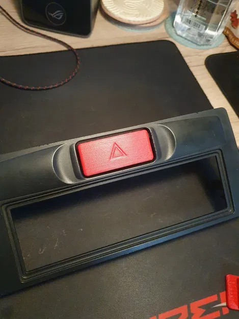 Nút đèn nguy hiểm cho Nissan Terrano 2 (2004) - Image 4