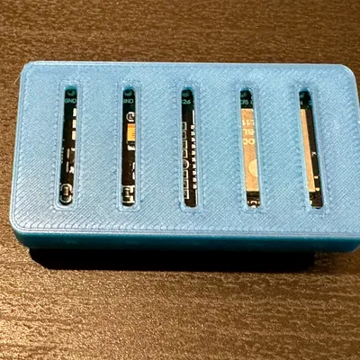 Hộp đựng ESP32 WROOM Cơ bản