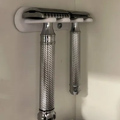 Móc đôi cho dao cạo DE