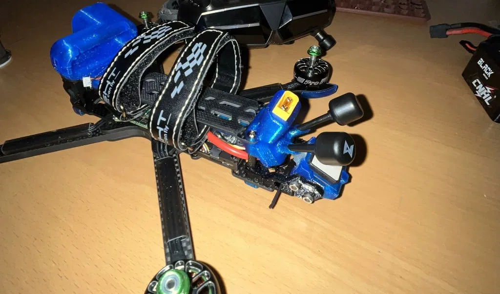 Đế ăng-ten kép Walksnail Avatar cho Nazgul5 v3 - Image 1