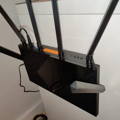 Giá Treo Tường Dọc Router TP-Link Archer AX75E